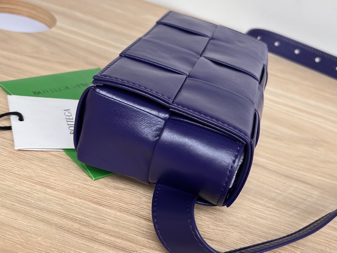 Mini Cassette Intreccio Leather Belt Bag Dark Blue